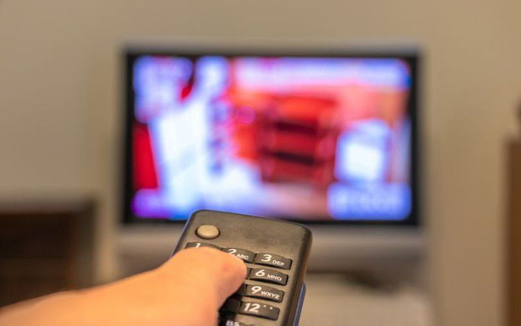  Can I change the channel?
