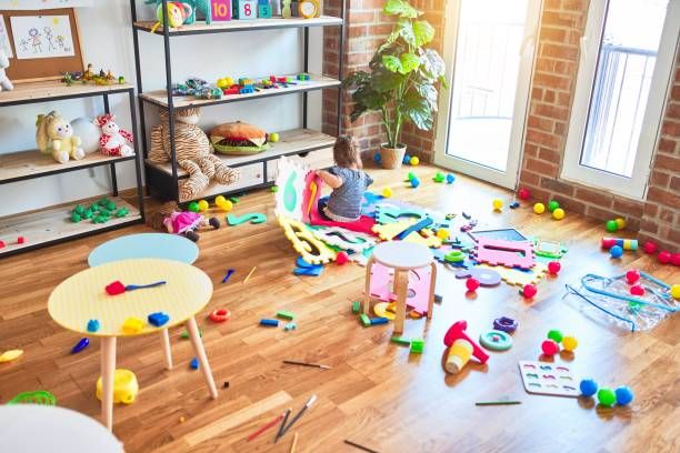 Nhấn để nghe Don't leave your toys on the floor.