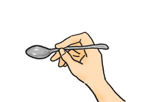 Hold the spoon properly. 